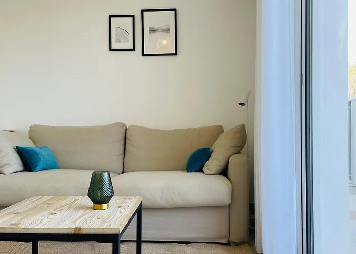 Appt Lumineux Pieds Dans L'eau N181 Linguizzetta